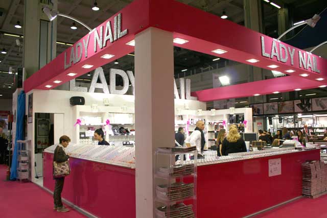 Lady Nail
