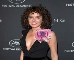 globelife - valeria golino