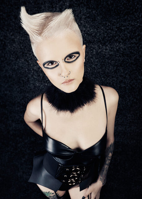 SHAE TSIKNARIS (AU) ❤️ CONTEXTUALISE