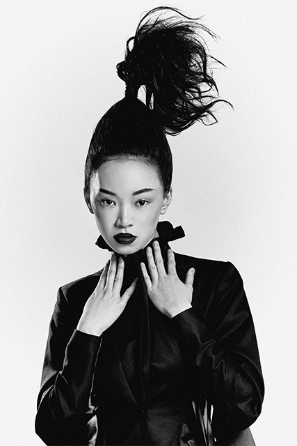 AnneVeck❤️ GRAPHIC GAZE Collection (4 photos)